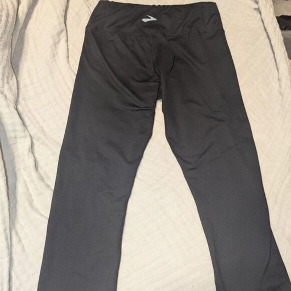 Brooks Running Women's Greenlight capris- Size Small. Black. - Picture 1 of 1
